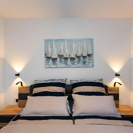Apartmán Front In *