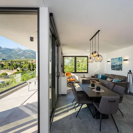 Apartman Front In Rovanjska