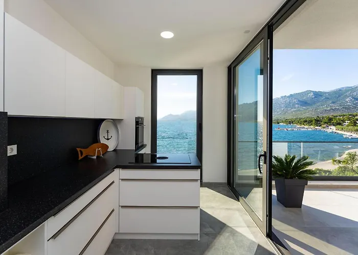 Front In Apartmán *