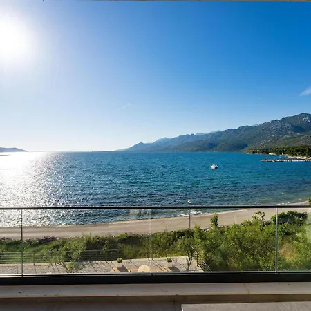 Front In Apartman Rovanjska