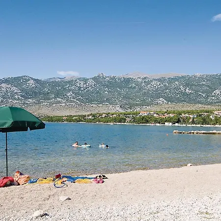 Front In * Rovanjska